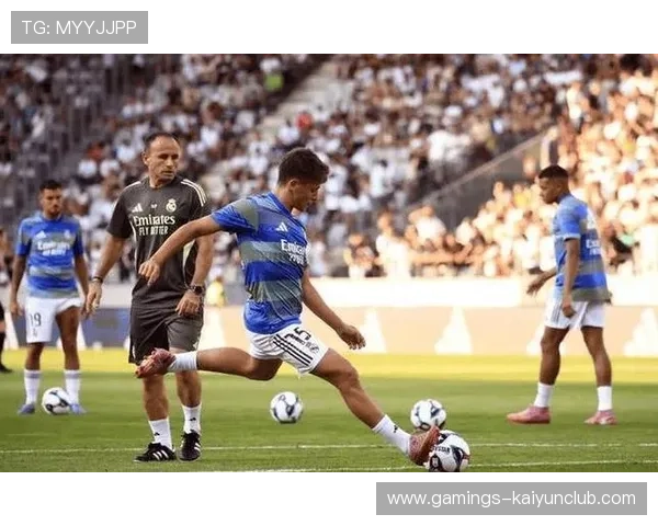 皇马中前场结合更为紧密,推进选项更多样